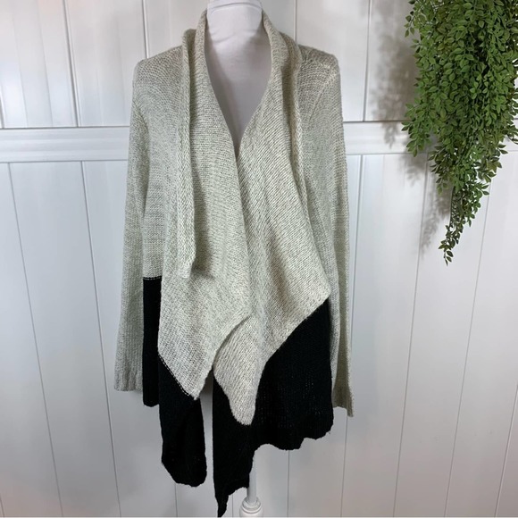 torrid Sweaters - Torrid Grey Colorblock Sweater Womens Plus Size 3X